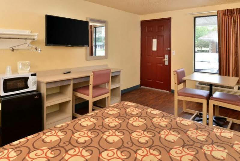 Mentor Home Inn And Suites Extérieur photo